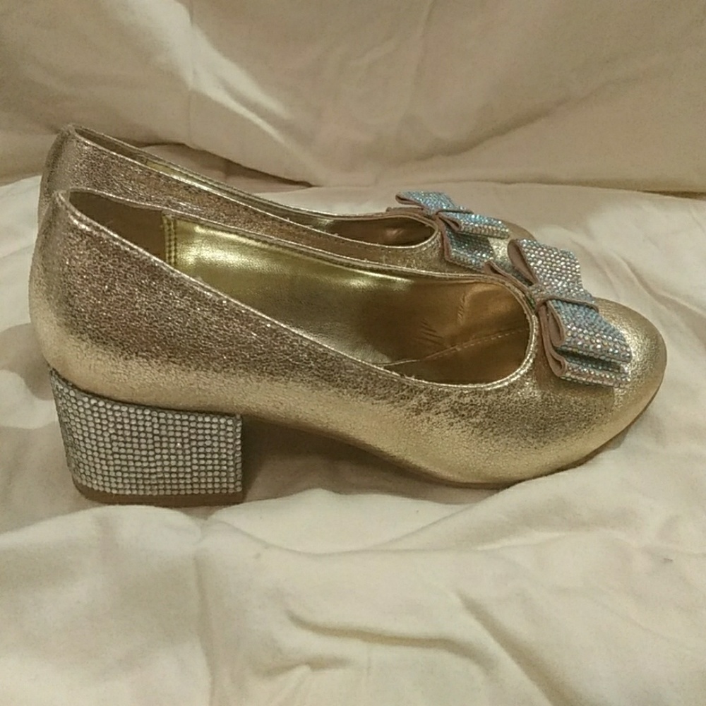GIRLS SZ 3* Nina Dress Shoe(EUR 34). Worn once.